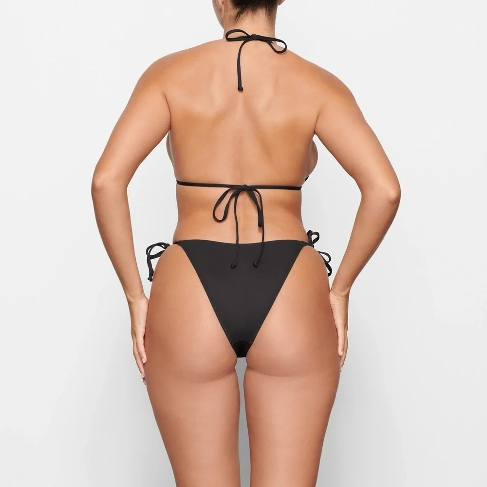 SKIMS SIGNATURE SWIM DIPPY TIE BIKINI BOTTOMS | Color:‎ Onyx | NEW/NWT!!🖤🖤